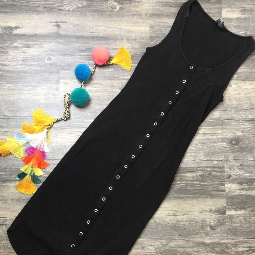 Forever 21 Black Snap Front Raw Hem Tank Dress - Picture 1 of 4
